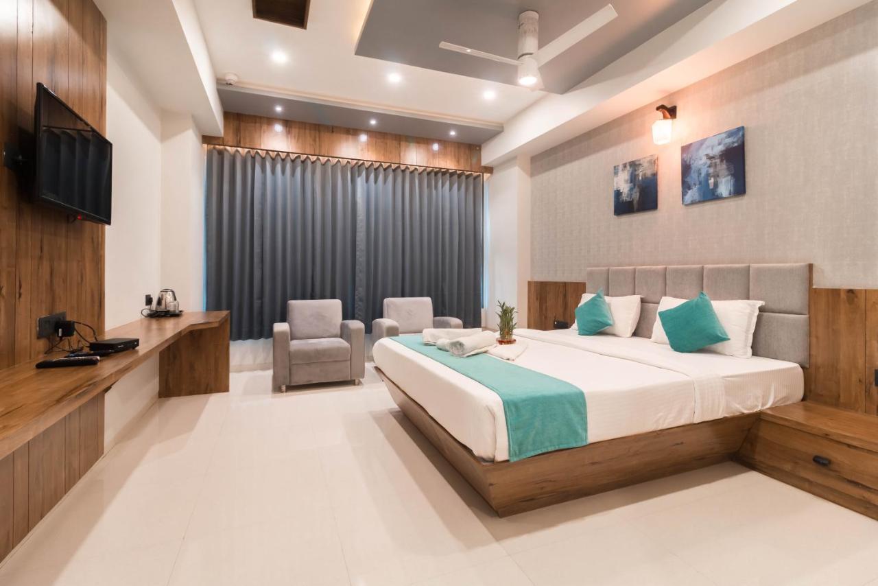 Hotel Green City Gandhinagar Bagian luar foto