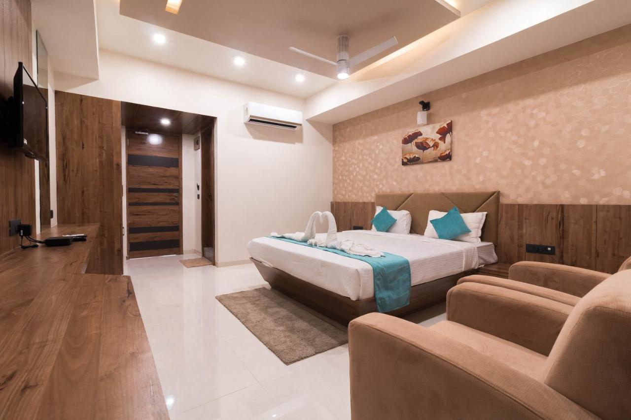 Hotel Green City Gandhinagar Bagian luar foto