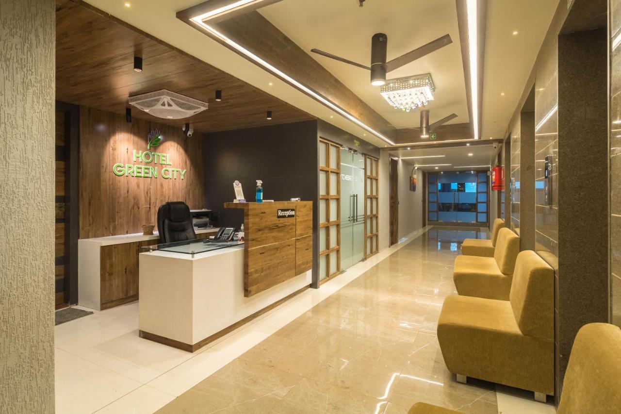 Hotel Green City Gandhinagar Bagian luar foto