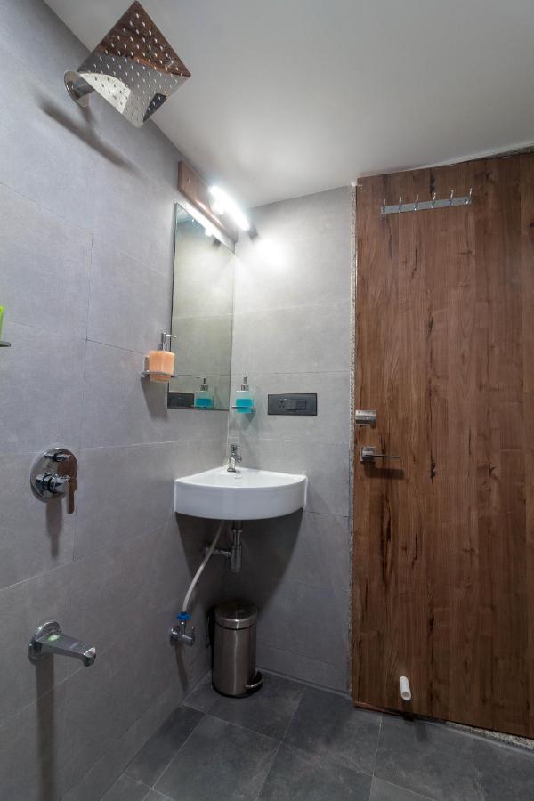 Hotel Green City Gandhinagar Bagian luar foto