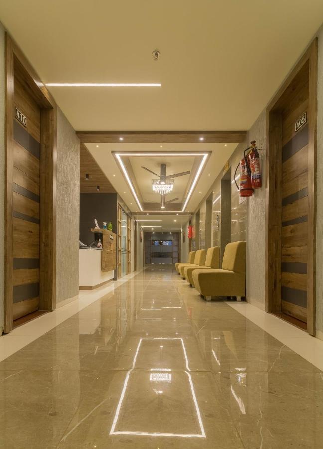 Hotel Green City Gandhinagar Bagian luar foto
