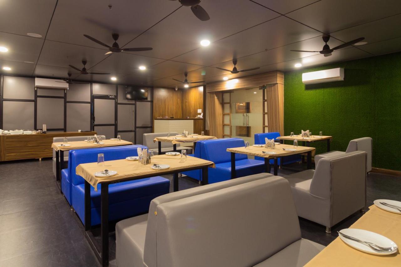 Hotel Green City Gandhinagar Bagian luar foto