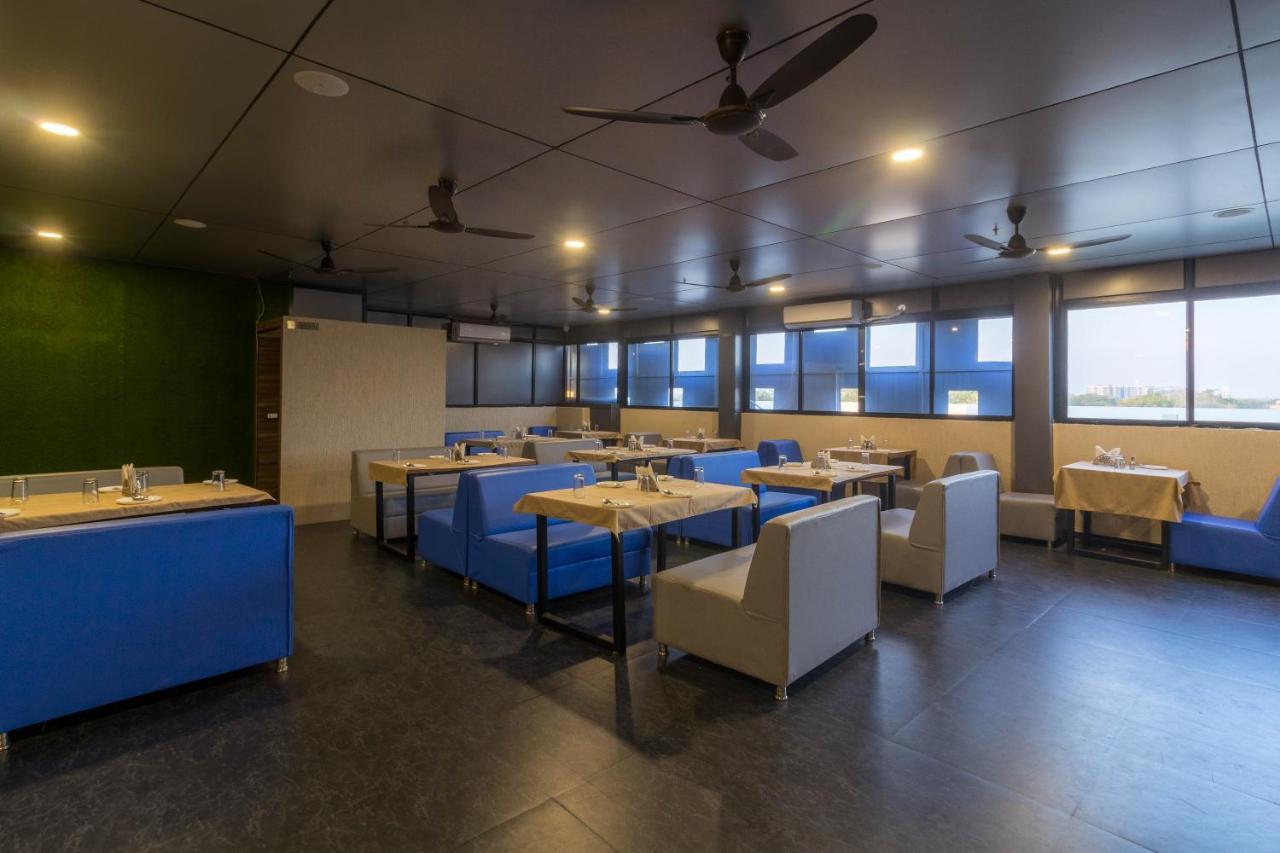 Hotel Green City Gandhinagar Bagian luar foto